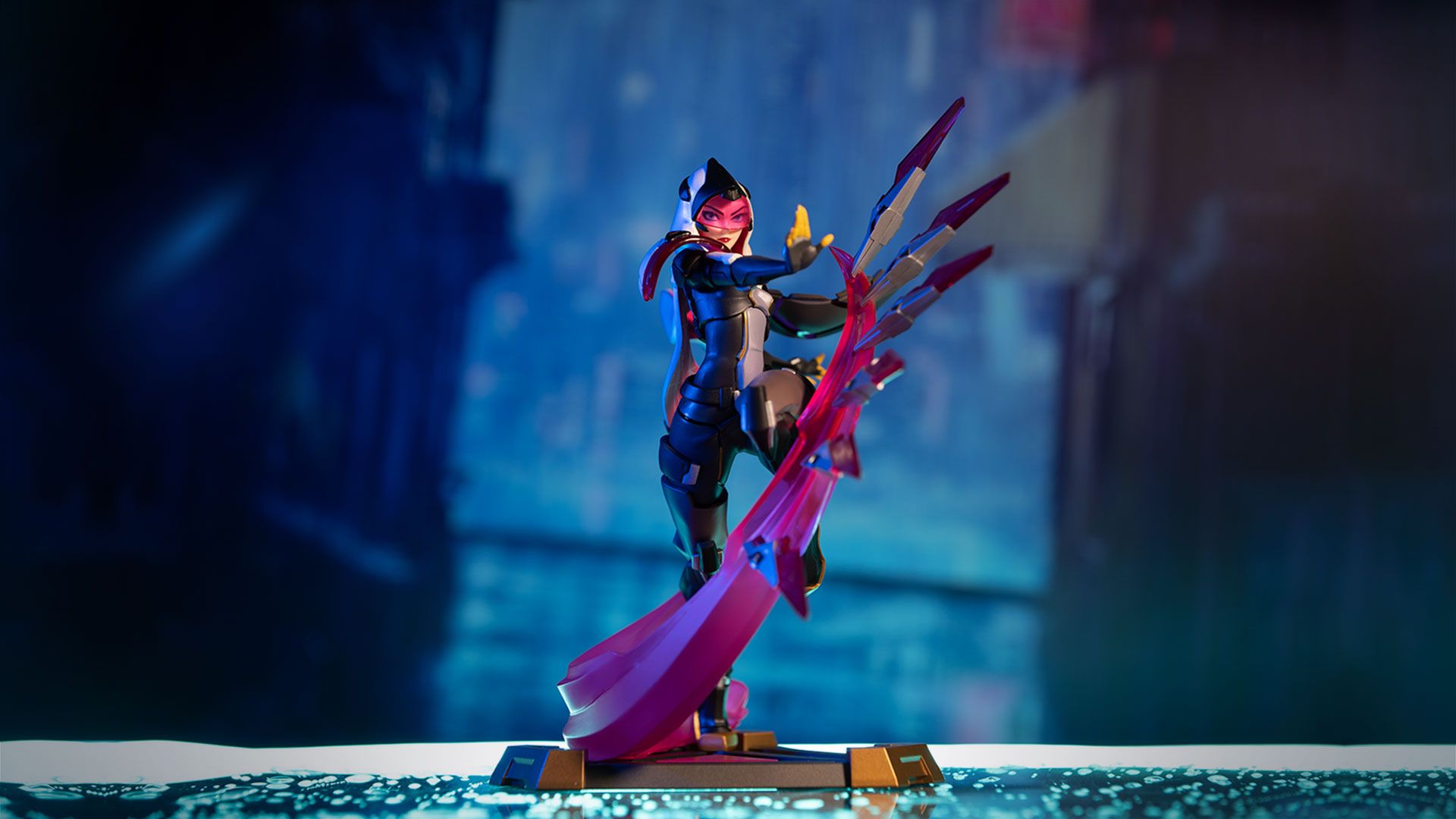 06_Irelia_UNLOCKED_statue.jpg